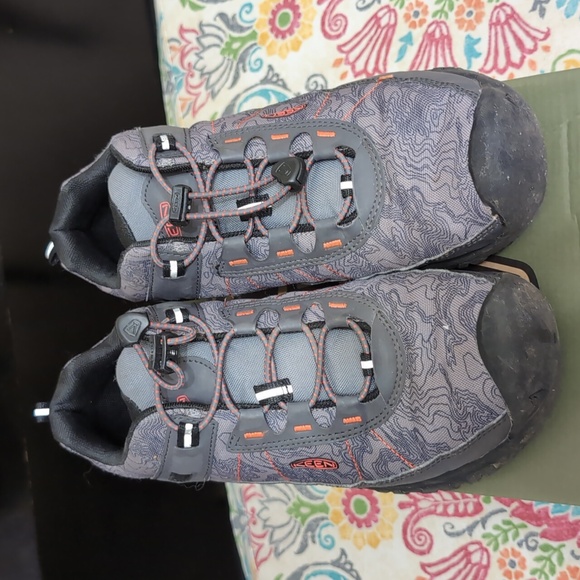 Worn Keen boys Targhee Sport shoes - Picture 2 of 11